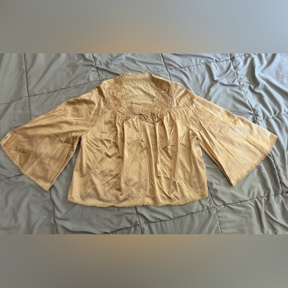Vintage MG bed jacket size small